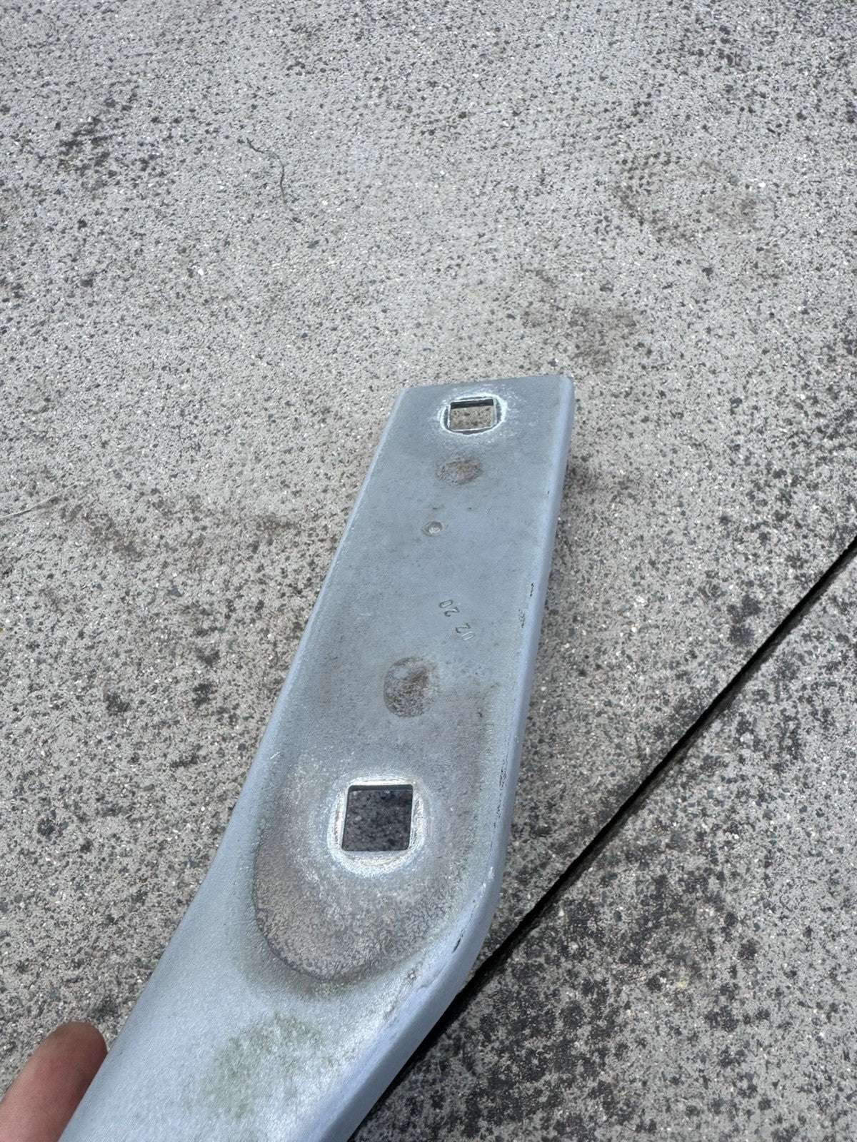 OEM AUDI Q2 GA FRONT LEFT BONNET HOOD HINGE 81A823301D ORIGINAL 81A-823-301-D