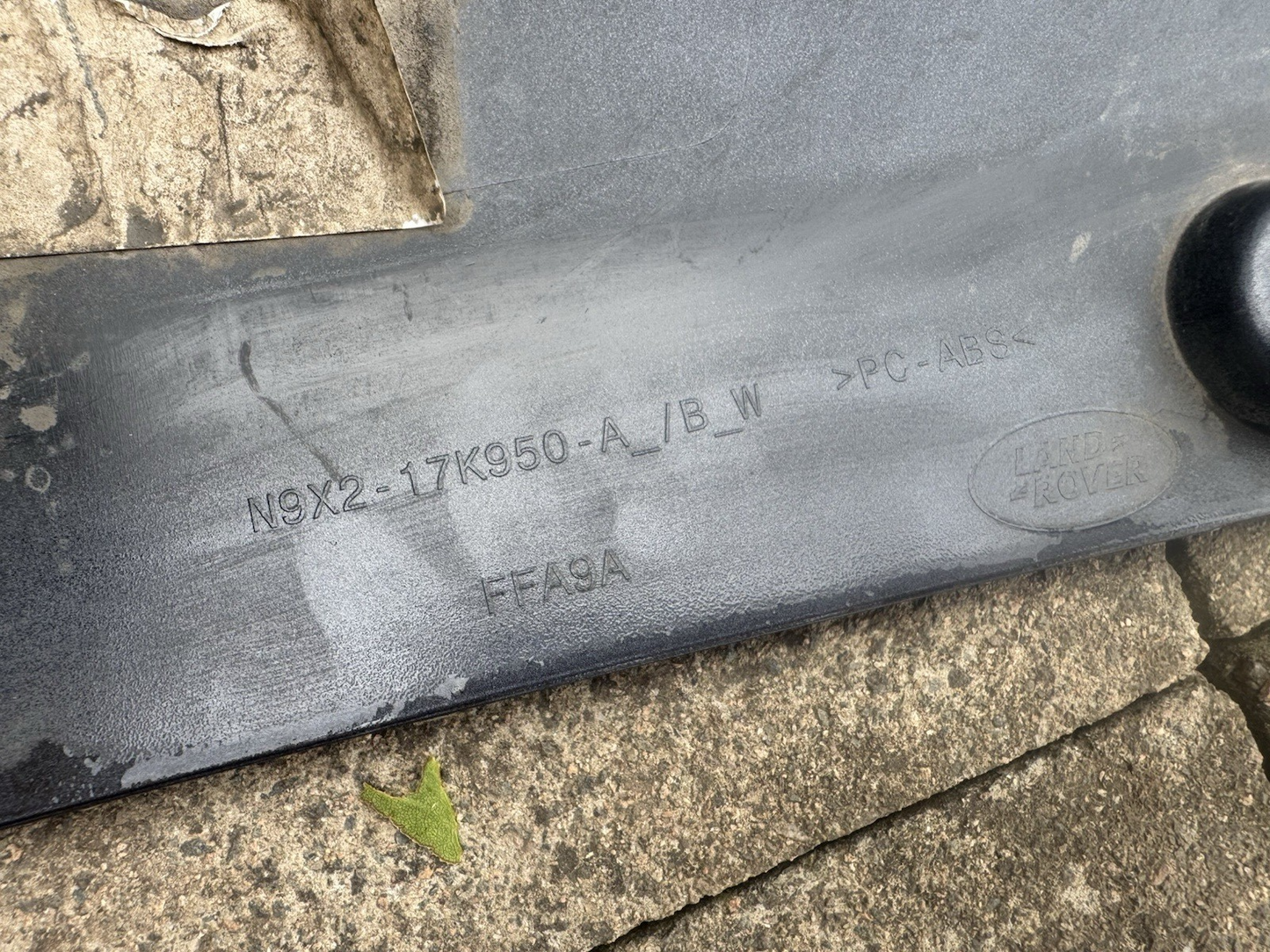 Range Rover Sport L461 Rear Bumper Towing Eye Cover 22 ON N9X2-17K950-A Genuine
