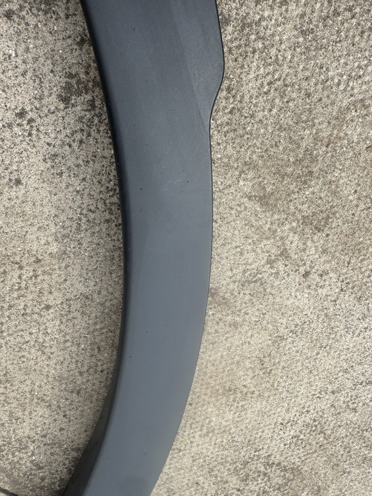 RANGE ROVER EVOQUE L538 N/S PASSENGER SIDE LEFT FRONT ARCH TRIM BJ32-16A075