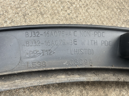 RANGE ROVER EVOQUE L538 N/S PASSENGER SIDE LEFT FRONT ARCH TRIM BJ32-16A075