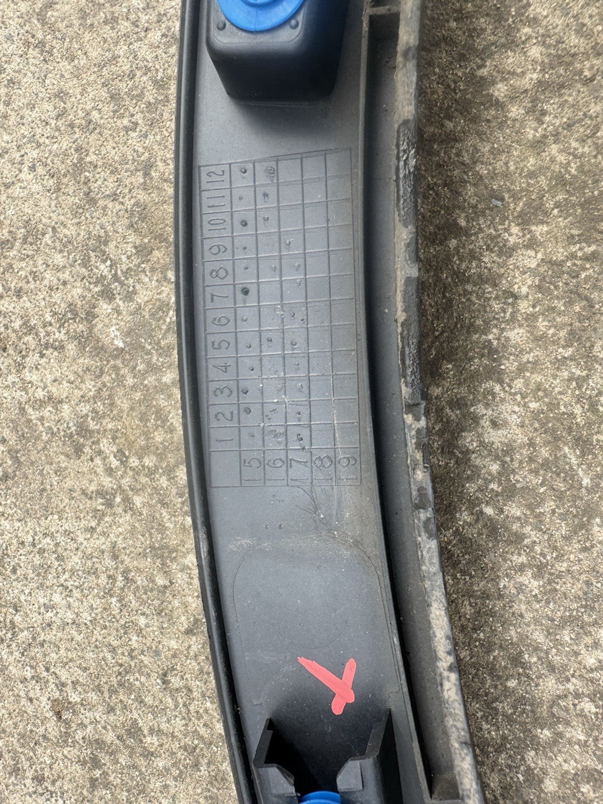 RANGE ROVER EVOQUE L538 N/S PASSENGER SIDE LEFT FRONT ARCH TRIM BJ32-16A075