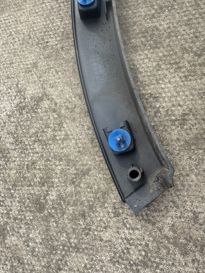 RANGE ROVER EVOQUE L538 N/S PASSENGER SIDE LEFT FRONT ARCH TRIM BJ32-16A075