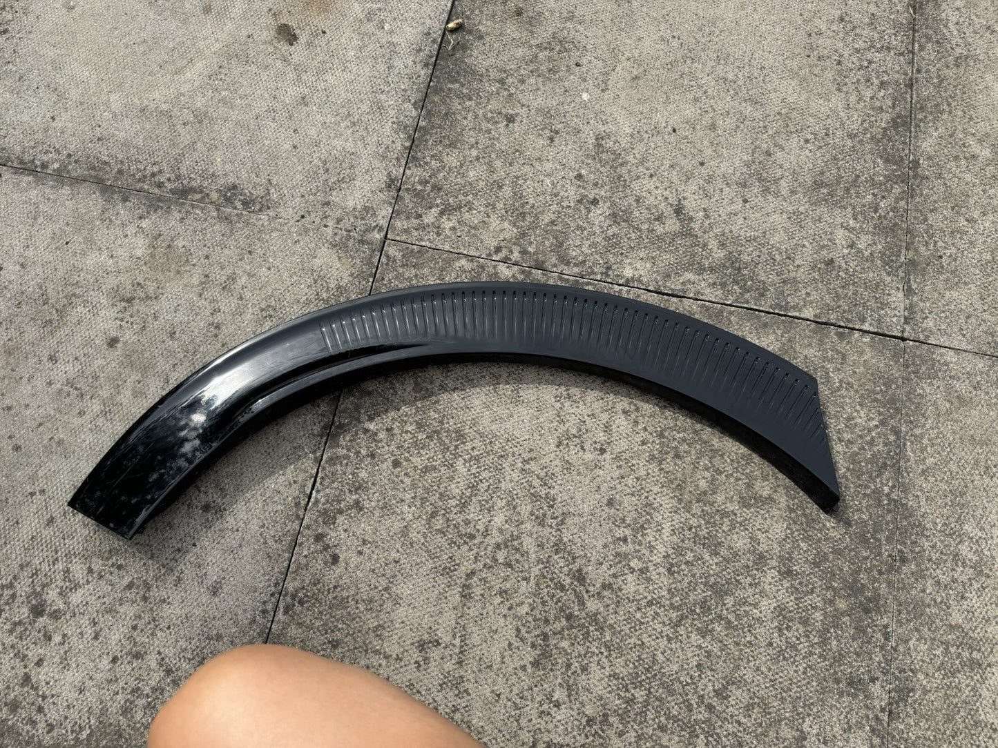 KIA EV6 REAR RIGHT WHEEL ARCH TRIM 87744-CV100 GENUINE 2021 ON