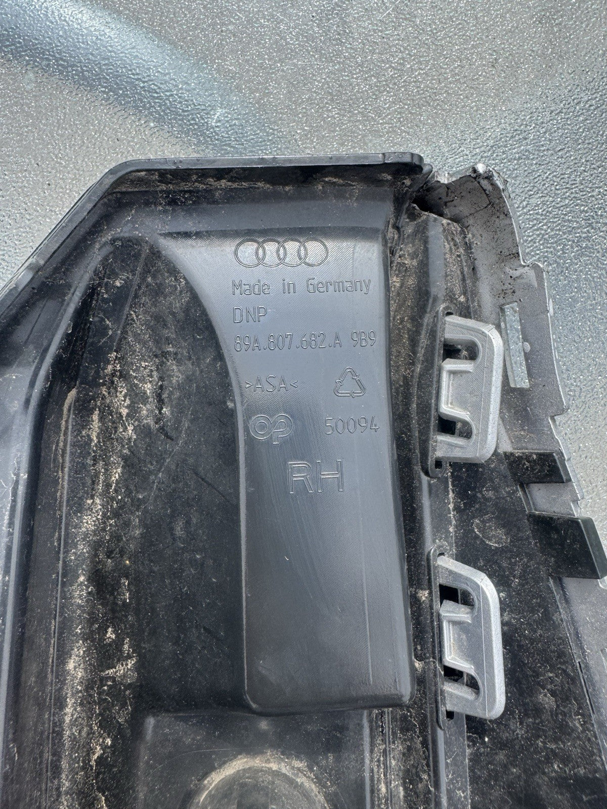 AUDI Q4 e-tron Front Bumper Right Air Guide Grille 89A807682A9B9 OEM