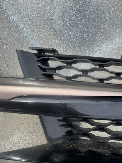 RANGE ROVER VELAR L560 FRONT LEFT BUMPER GRILL LH 2018  J8A2-17E852-AB