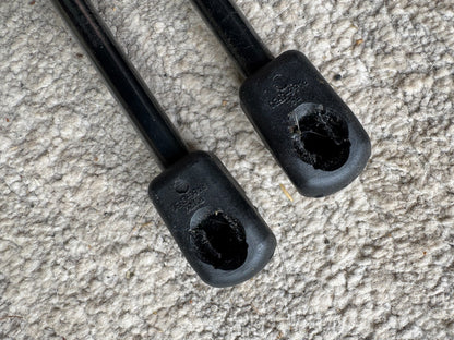 A PAIR JAGUAR I-PACE X590 BONNET STRUTS J9D316C826AB 2023