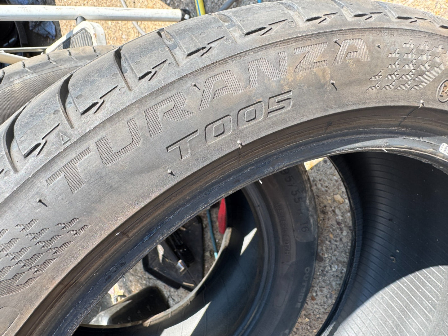 215 45 17 91W Bridgestone TURANZA 6mm of Tread Part Worn Tyre Warrantied