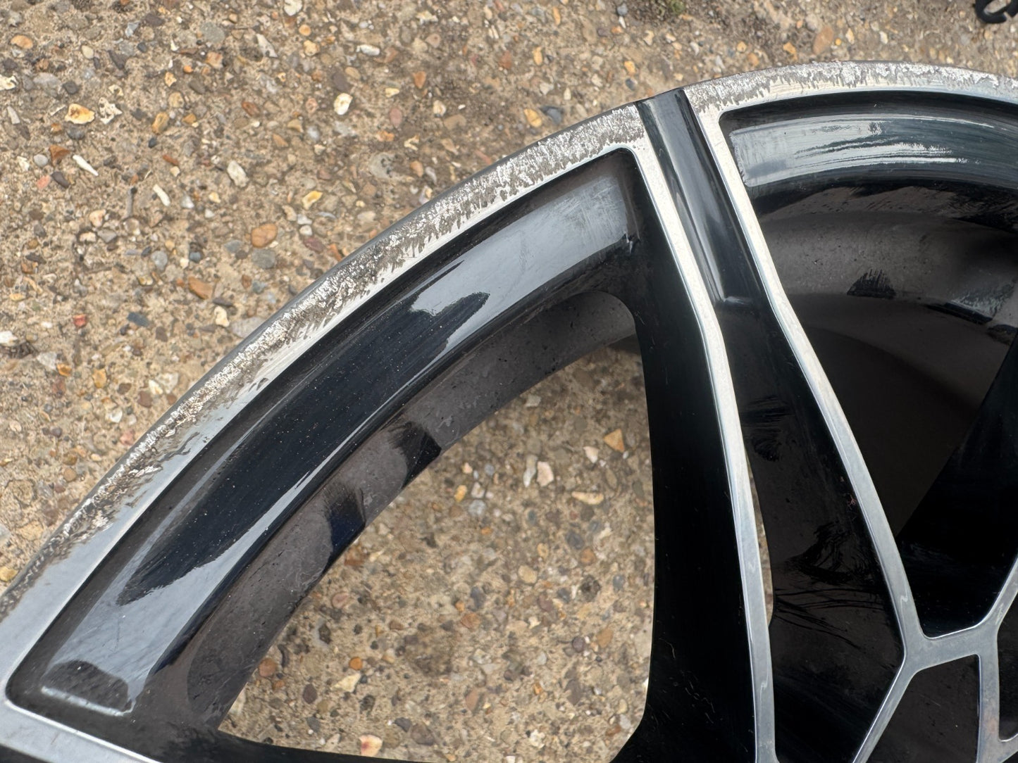 BMW M4 COMPETITION G82 9.5Jx19 ALLOY WHEEL RIM FRONT 8093836 Scratches