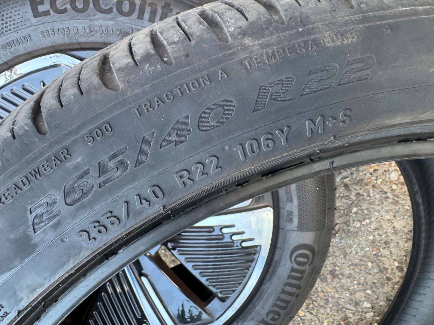 265 40 22 106Y Pirelli Scorpion Zero M+S (JLR) Extra Load 5mm + Dot Code 3923