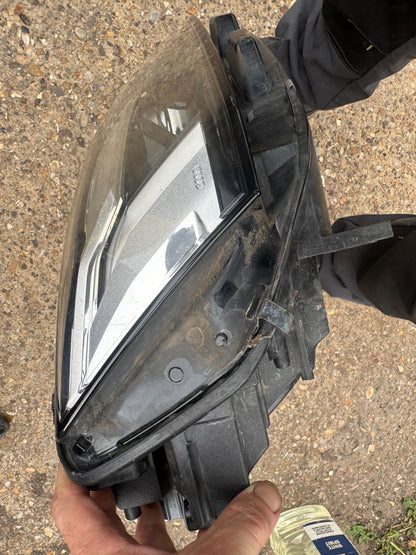 AUDI A5 O/S RIGHT LED MATRIX HEADLIGHT 2020 - 2024 GENUINE AUDI 8W6941040A