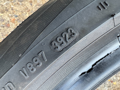 265 40 22 106Y Pirelli Scorpion Zero M+S (JLR) Extra Load 5mm + Dot Code 3923