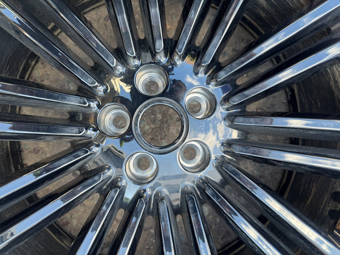GENUINE RANGE ROVER VELAR 22" ALLOY WHEEL RIM GLOSS BLACK 9jx22 N8A21007BA