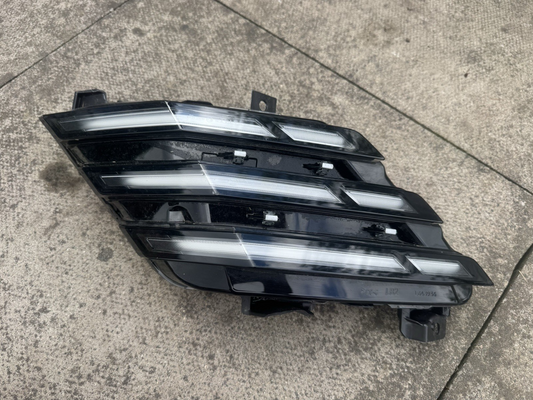 Peugeot 3008 MK3 Daytime Running Light 23-on Left Side 9845434880 Genuine. P2