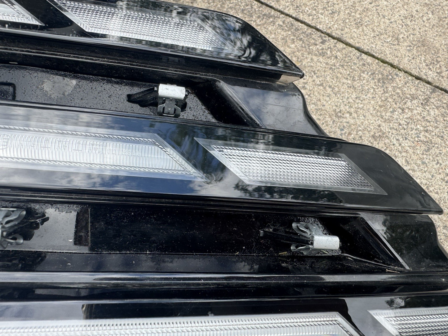 Peugeot 3008 MK3 Daytime Running Light 23-on Left Side 9845434880 Genuine. P2