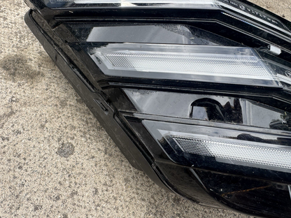 Peugeot 3008 MK3 Daytime Running Light 23-on Left Side 9845434880 Genuine. P2