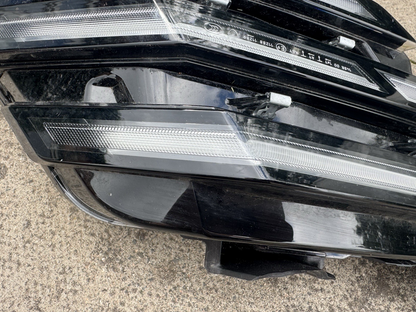 Peugeot 3008 MK3 Daytime Running Light 23-on Left Side 9845434880 Genuine. P2