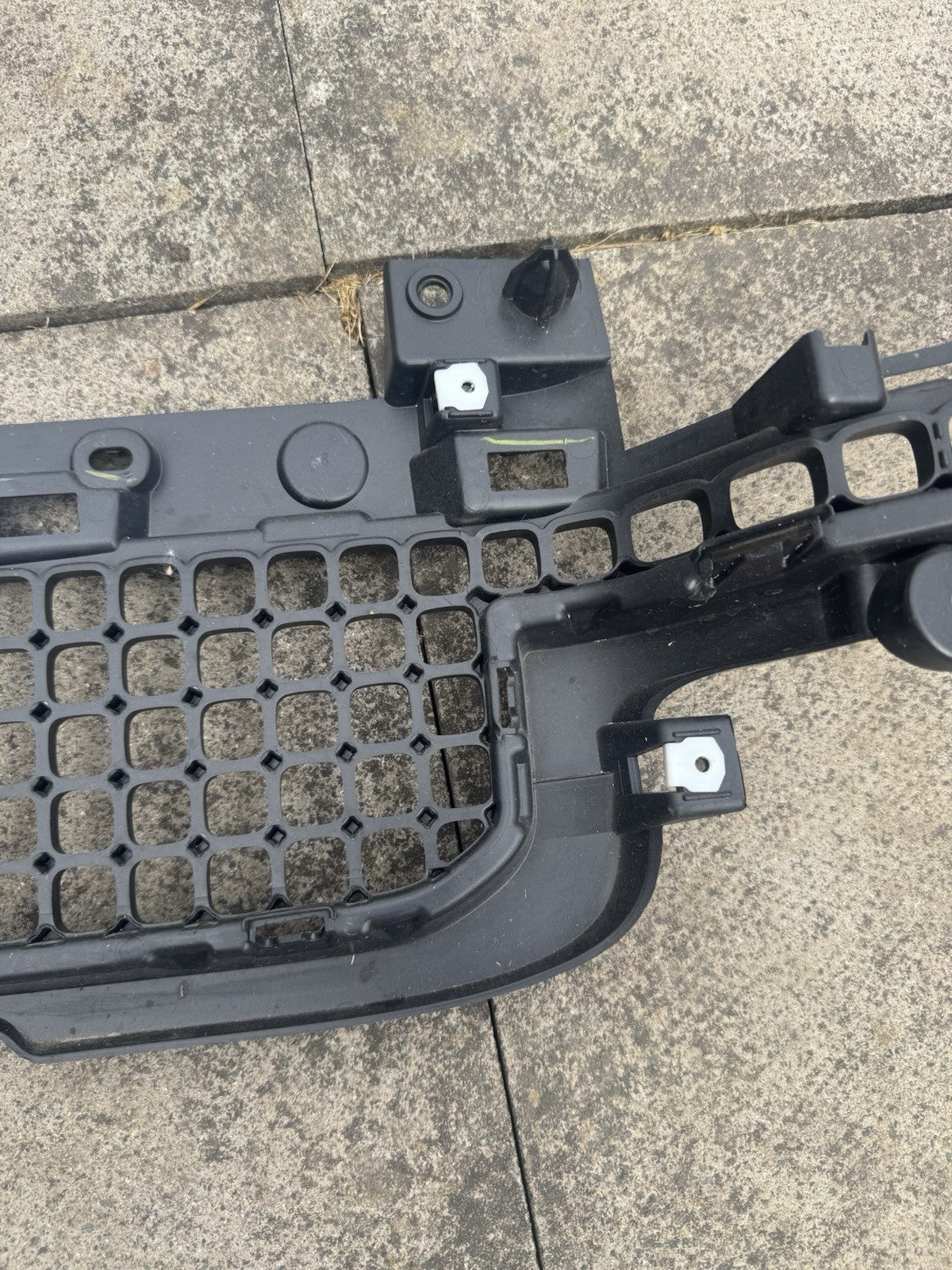 Land Rover Defender L663 front Bumper lower grill Genuine L8B2-17F791-A