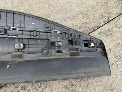 Kia Sportage Mk4 2021-24 Passenger N/S Left Front Door Moulding Trim 87721-R2000