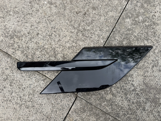 LAND ROVER RANGE ROVER SPORT L461 Front Right Fender Molding N9X2-280B10-BD