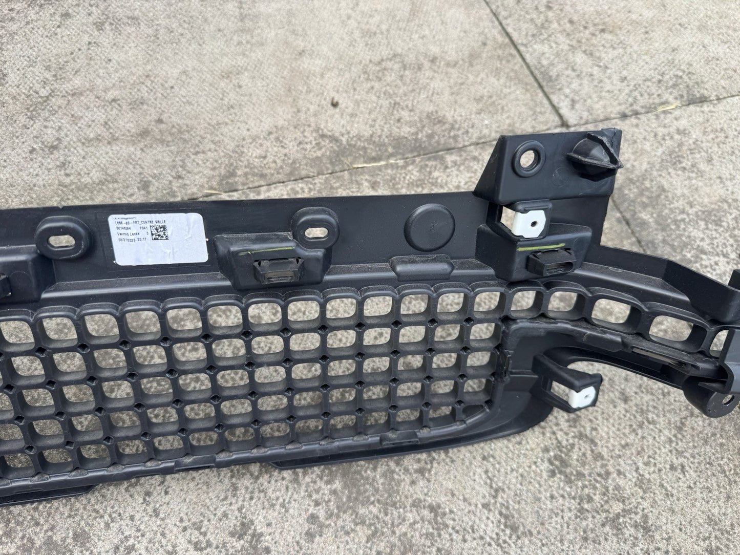 LAND ROVER DEFENDER L663 2020-ON FRONT BUMPER GRILL LOWER  L8B2-17F791-A