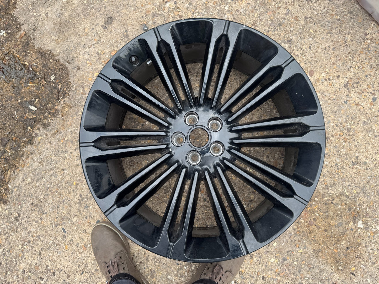 GENUINE RANGE ROVER VELAR 22" ALLOY WHEEL RIM GLOSS BLACK 9jx22 N8A21007BA