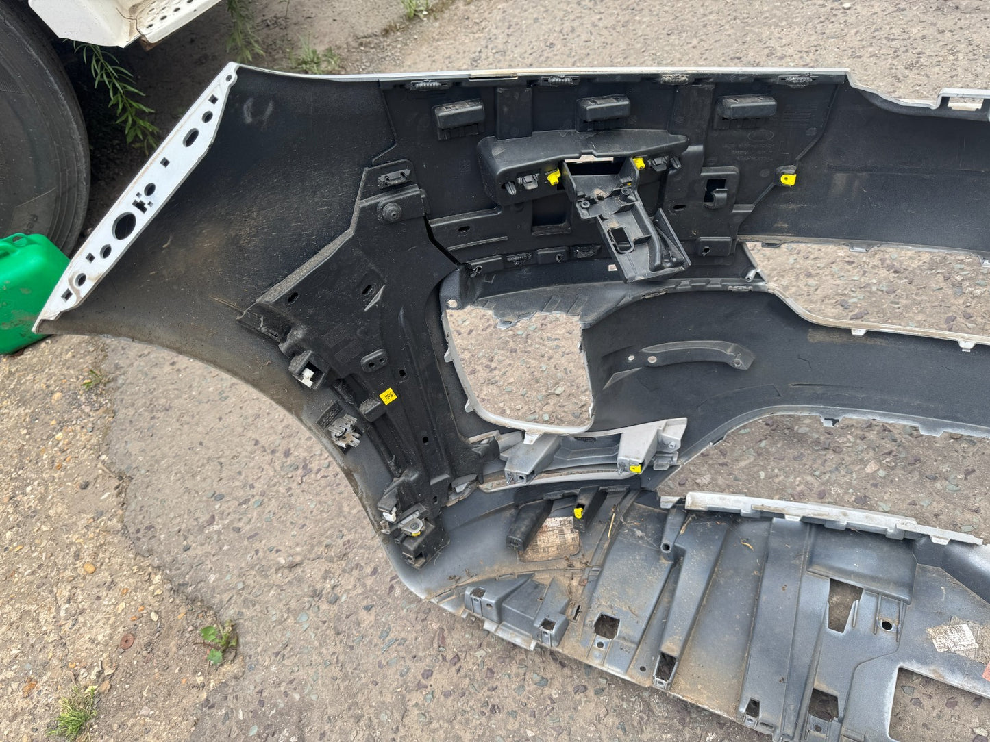 2025 N9X217F003A RANGE ROVER SPORT GENUINE FRONT BUMPER UPPER & LOWER 2022-ON