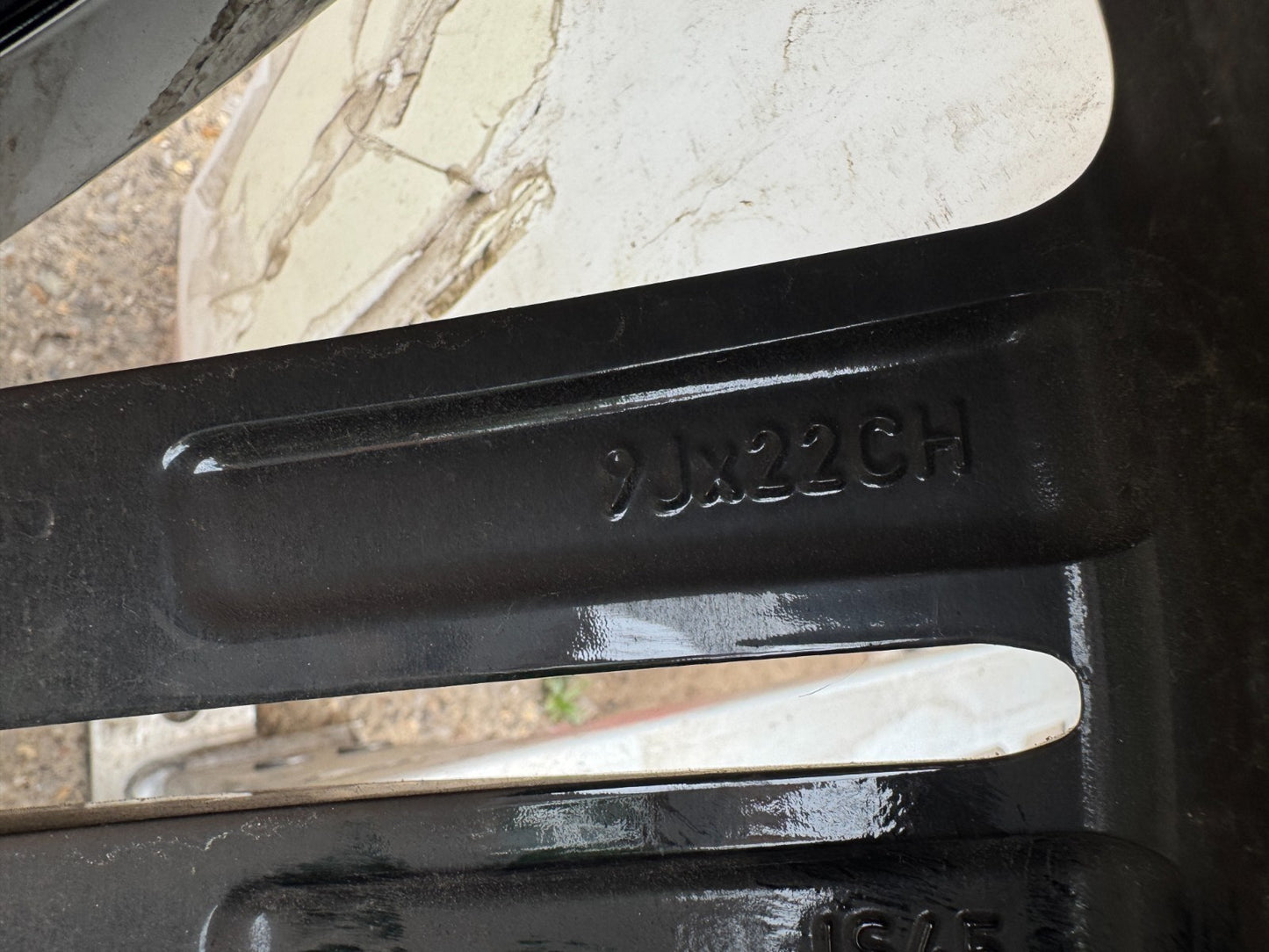 GENUINE RANGE ROVER VELAR 22" ALLOY WHEEL RIM GLOSS BLACK 9jx22 N8A21007BA