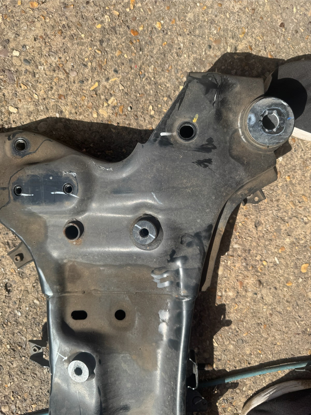 KIA SPORTAGE NQ5 2022-2026 FRONT SUBFRAME ENGINE CRADLE 62401-N7050