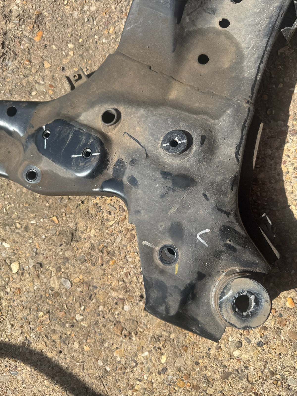 KIA SPORTAGE NQ5 2022-2026 FRONT SUBFRAME ENGINE CRADLE 62401-N7050