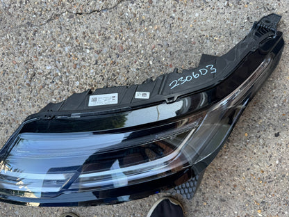 24MY RANGE ROVER VELAR HI LT L560 LEFT HEADLIGHT N8A213W030 "FOUR EYES VERSION"