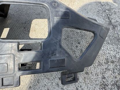 Polestar 2 Volvo Bumper Mounting Bracket Front Right 31663669 2020 onward