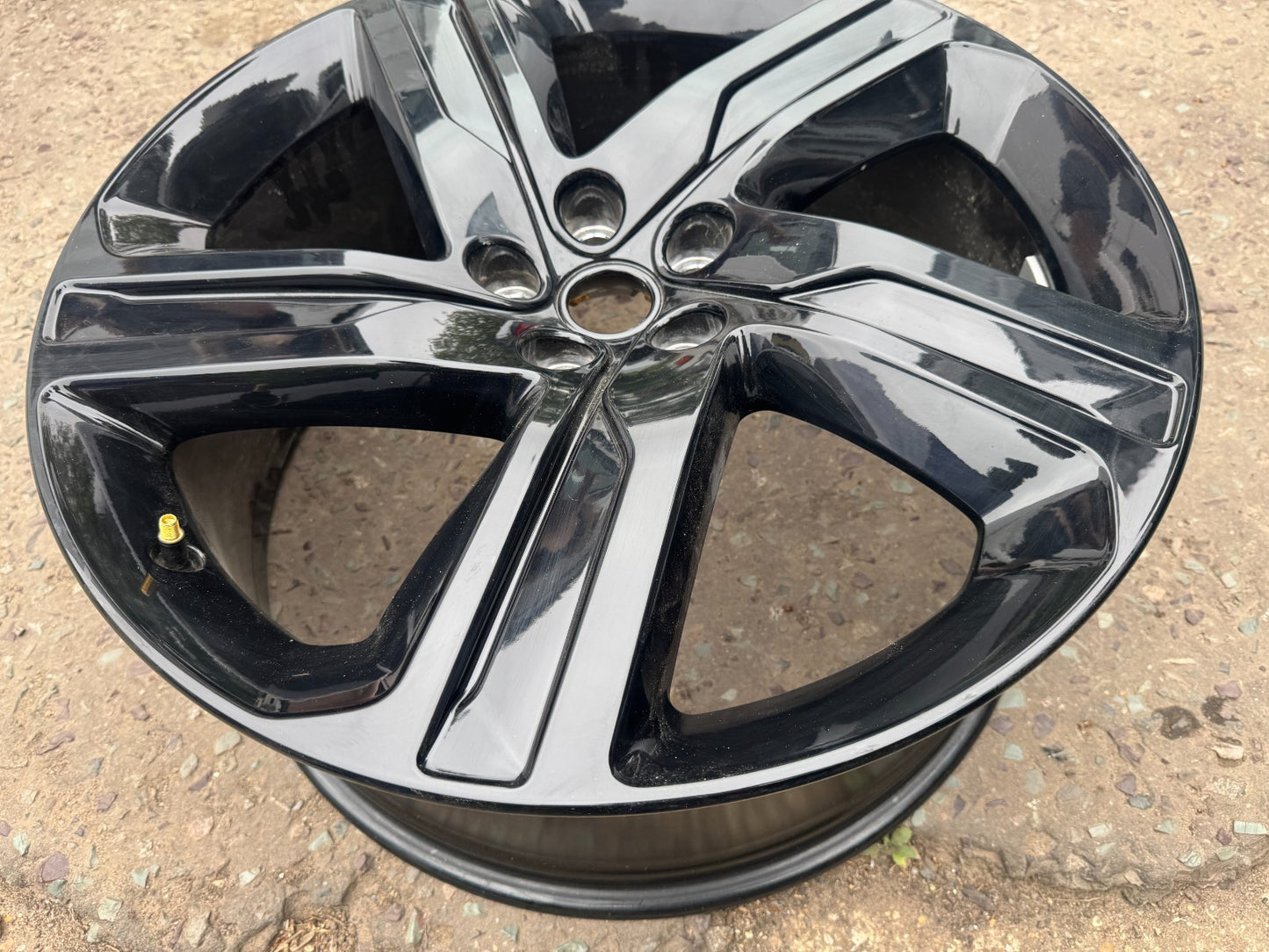 GENUINE LAND ROVER DISCOVERY 5 STYLE 5124 22" INCH GLOSS BLACK ALLOY WHEEL X1