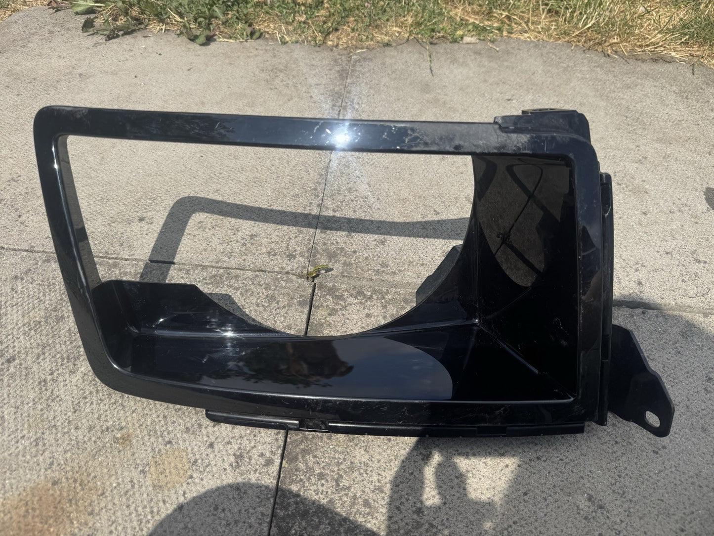 Land Rover Defender Headlight Surround Right Driver 20 ON L8B2-13C024-B L663