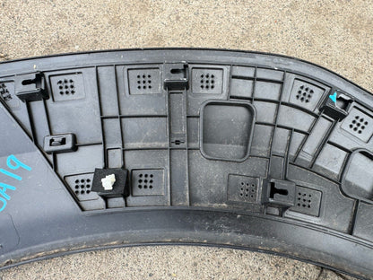 87743-do100 LH quarter garnish KIA