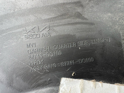 87743-do100 LH quarter garnish KIA