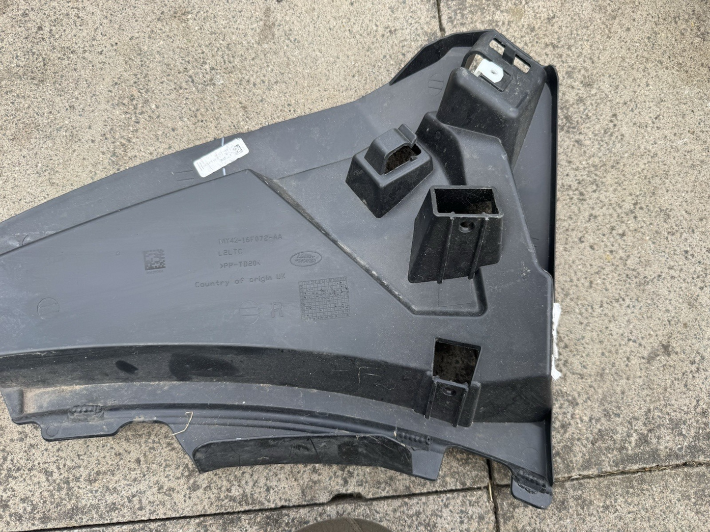 Land Rover Discovery 5 L462 Front Right Bumper Bracket MY42-16F072-AA Genuine OE