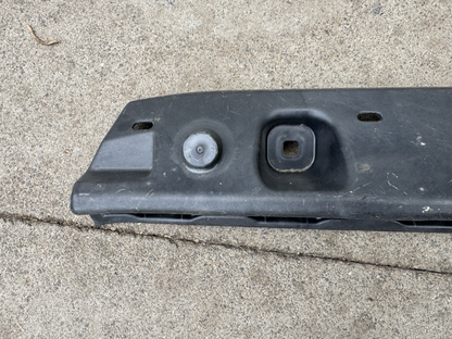 BMW  4 SERIES M4 G82 G83 G22 G23  REAR BUMPER CENTER GUIDE BRACKET 51127490723