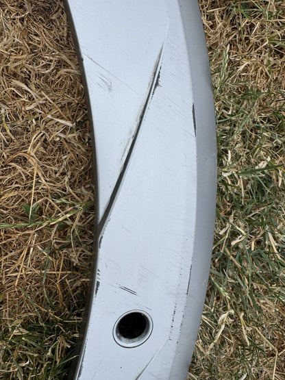 damaged HYUNDAI IONIQ 5 2021-23 FRONT RIGHT SIDE WHEEL ARCH MOULD 87712GI100