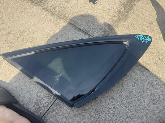 85j.845.297 AUDI WINDOW GLASS