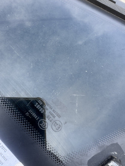 85j.845.297 AUDI WINDOW GLASS