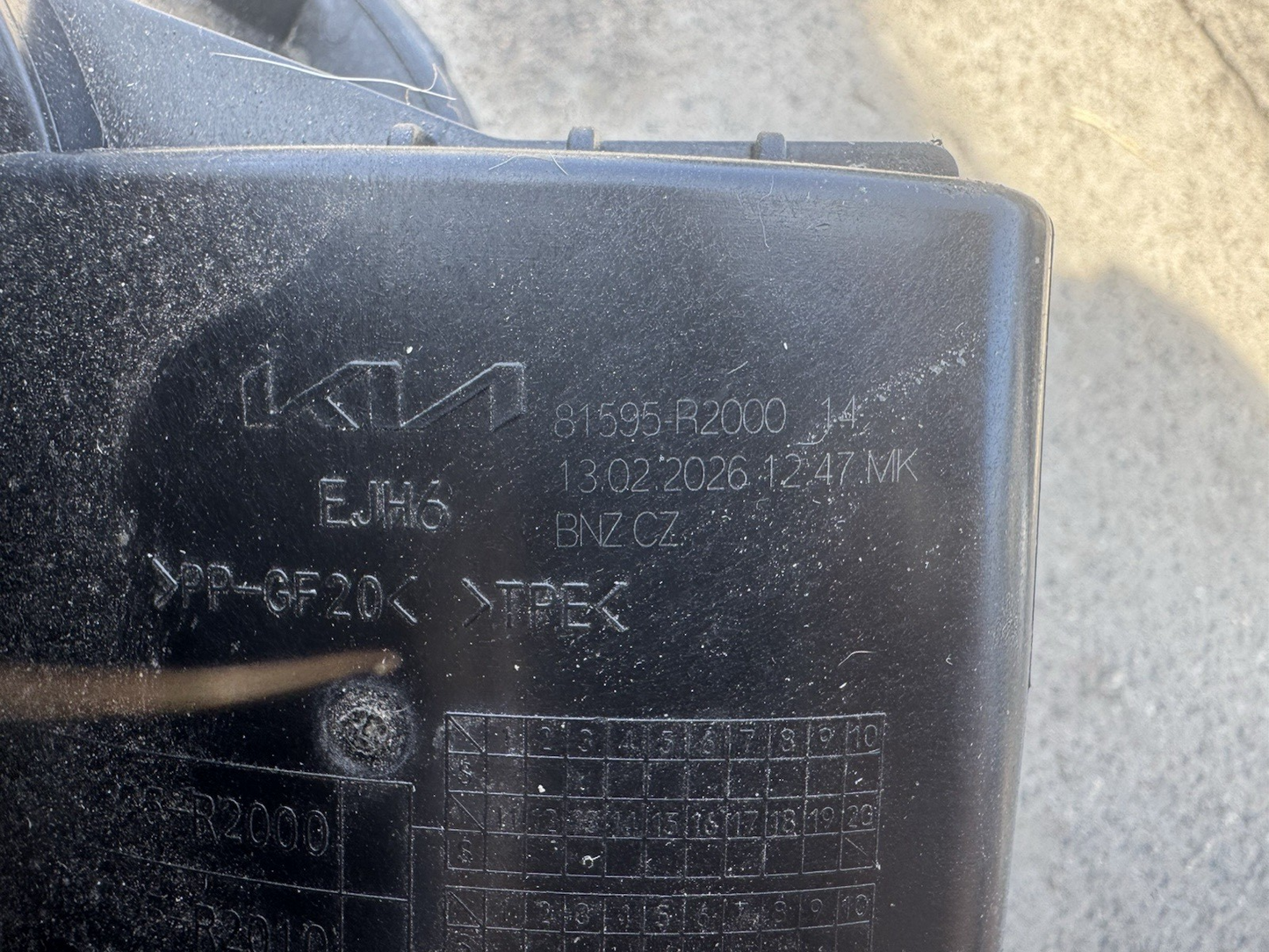 81595R2000 fuel filler cap KIA SPORTAGE