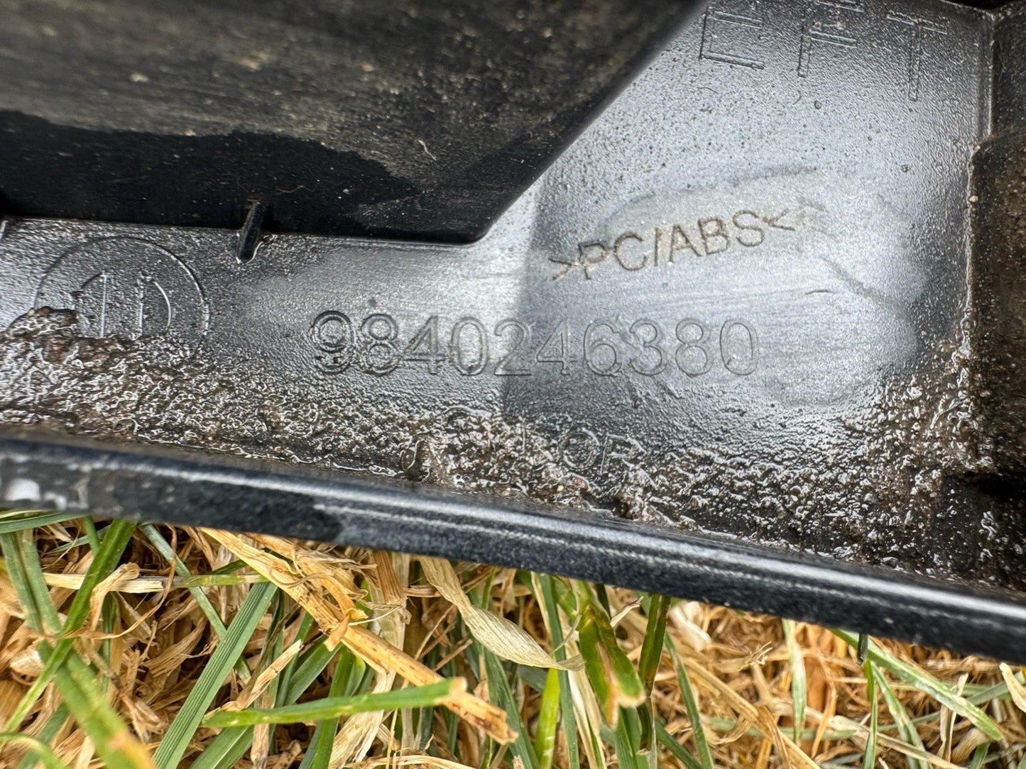 PEUGEOT E-3008 2024 WHEEL ARCH TRIM REAR LEFT DRIVER SIDE 9840246380
