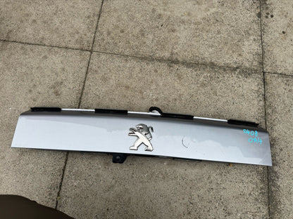 PEUGEOT 2008 REAR BUMPER NUMBER PLATE HOLDER MK2 2021 9828080180