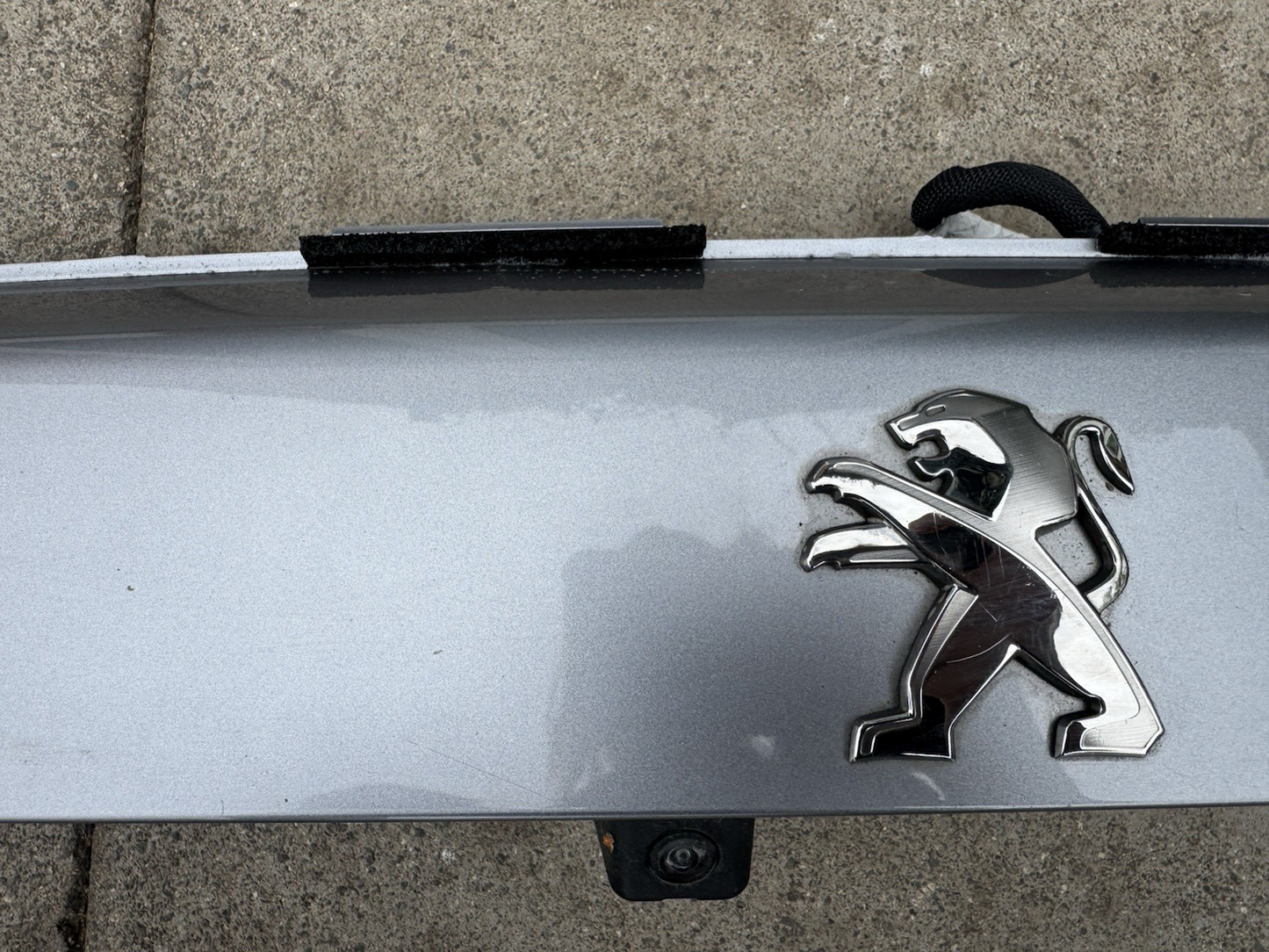 PEUGEOT 2008 REAR BUMPER NUMBER PLATE HOLDER MK2 2021 9828080180
