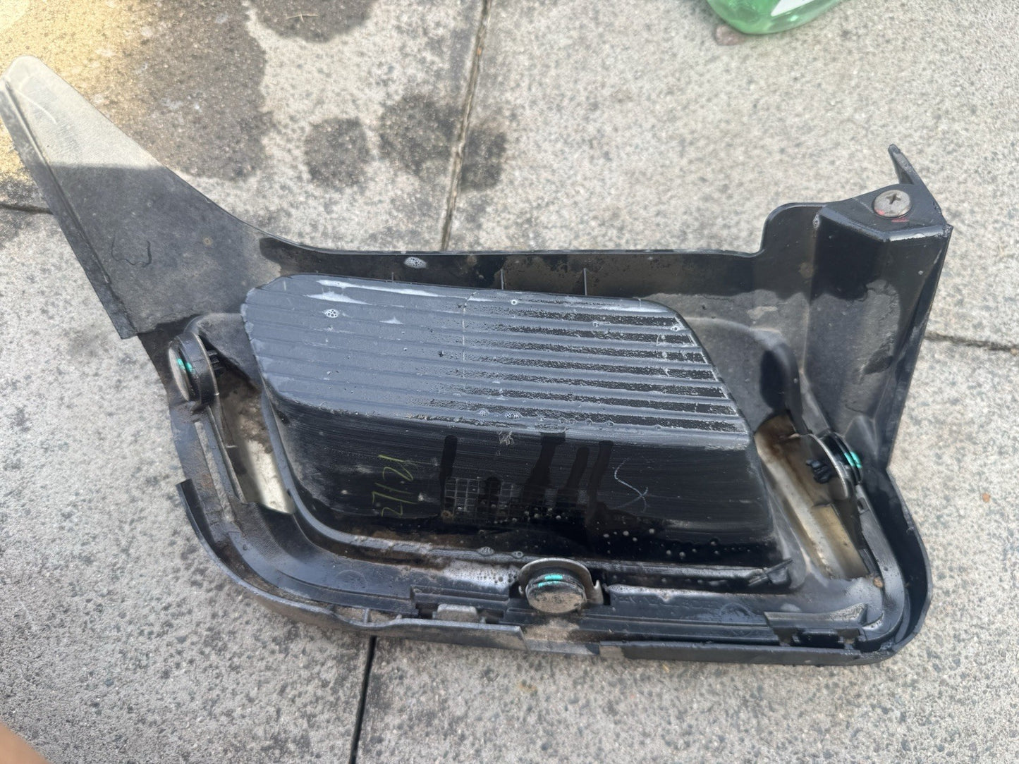 Honda CR-V Mk6 Exhaust Trim Panel Left 71591-3B4-H5