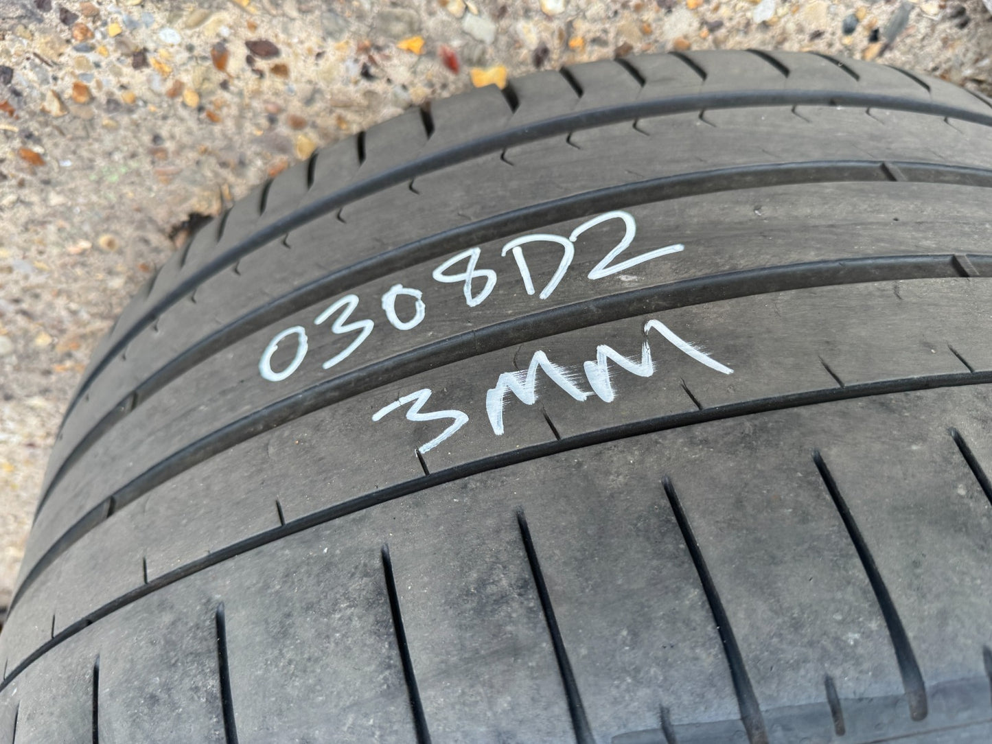 LOTUS ELETRE REAR 22" ALLOY WHEEL & TYRE 315/35 R22 PIRELLI P ZERO ELECT 11J