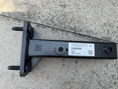Trailer Hitch Bracket - Volvo (31650596) 2019-2022 Left