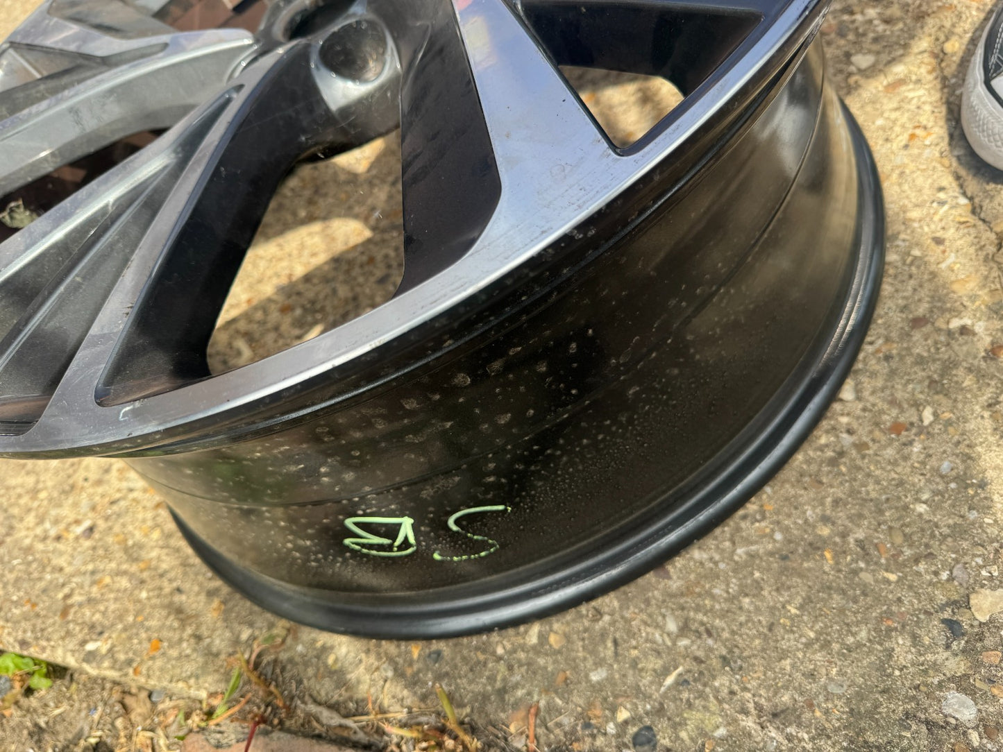GENUINE 22" JAGUAR I-PACE 5056 ALLOY WHEEL RIM J9D3-1007-DC BUCKLED/KERB DAMAGE