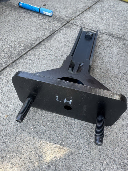 Trailer Hitch Bracket - Volvo (31650596) 2019-2022 Left