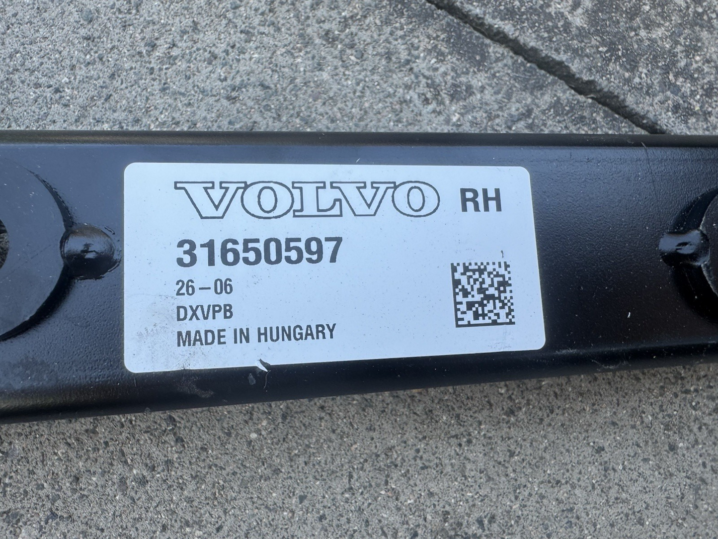 Trailer Hitch Bracket - Volvo (31650597) 2019-2022 RIGHT  HAND SIDE